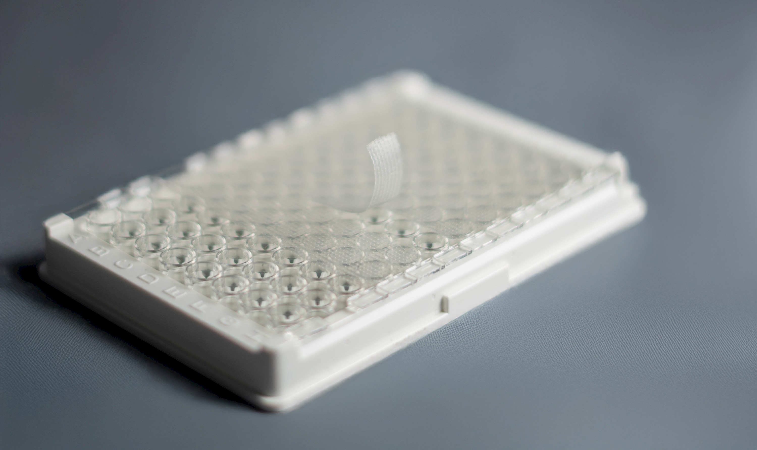 Microtiter Metal Rods Special films and coatings for microtiter plates | kenosha