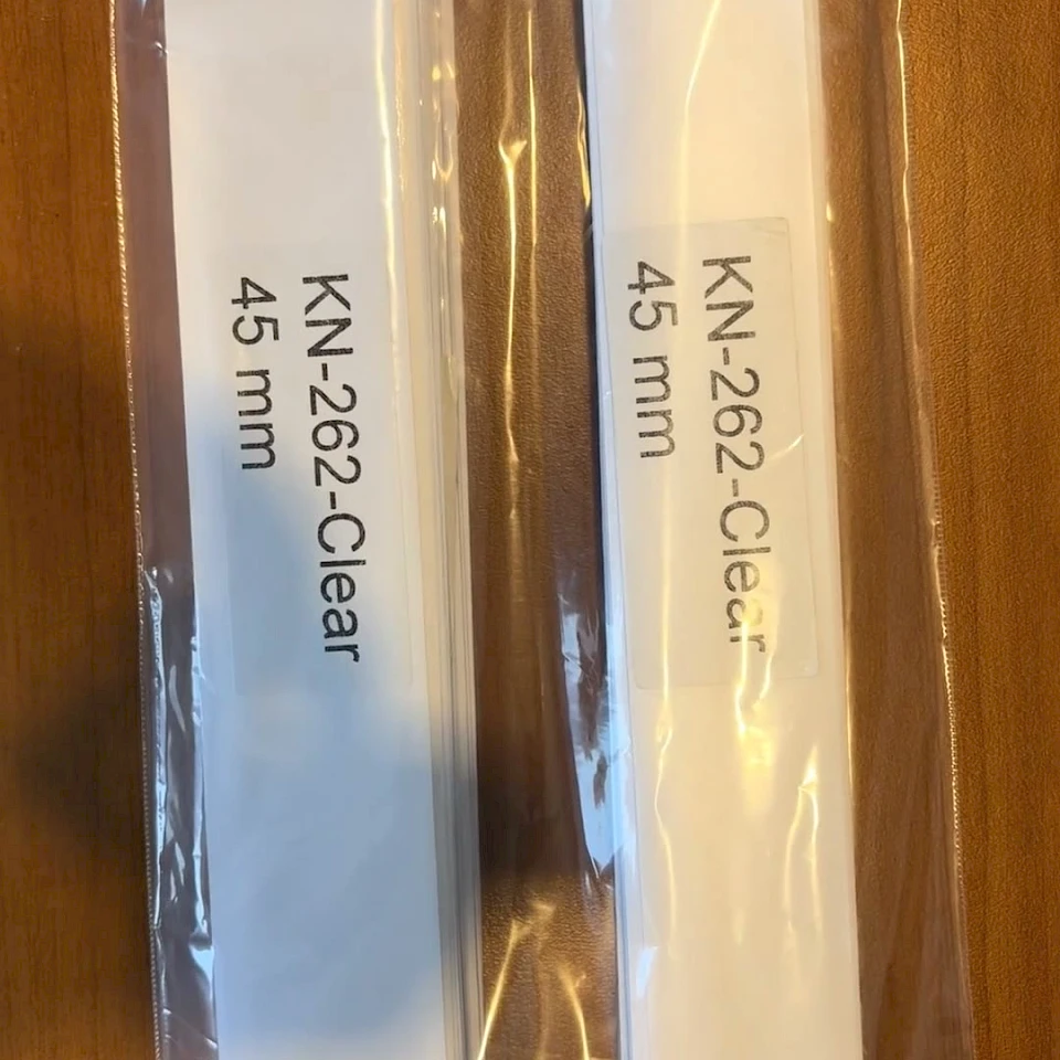 KN 262 clear strips in zip bag
