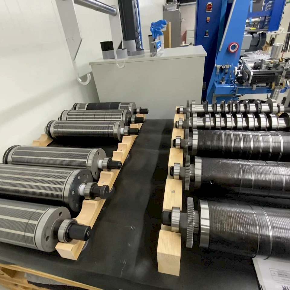 Magnetic cylinders and anvils on wooden cradles
